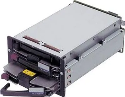 Produktbild von HPE DL38X Gen10 4LFF Midplane SAS/SATA HDD Kit, 680 g
