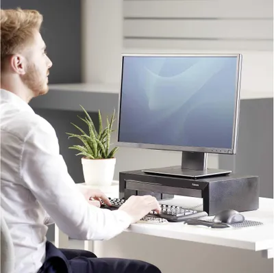 Produktbild von Fellowes Designer Suites, Freistehend, 18 kg, 53,3 cm (21"), Höhenverstellung, Schwarz, Perleffekt