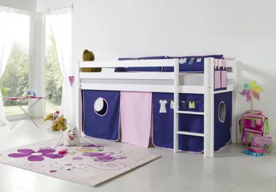 Produktbild von Relita ALEX Halbhohes Spielbett, Buche massiv, weiß lackiert, Liegefläche 90x200 cm, Gesamtmaße (LBH) 207x98x113 cm, Stellfläche (BxTxH) 103x208x117 cm, 49 kg, Pfostenstärke 6x6 cm, 67 cm lichte Höhe für Stauraum, Leiter links/rechts montierbar, breite Trittstufen, inkl. Rolllattenrost, sichere Bettumrandung
