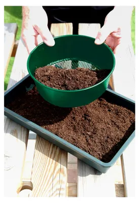 Produktbild von Anzuchtschale mit Sieb