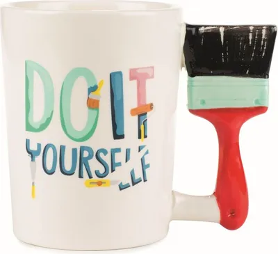 Produktbild von "Do it yourself" Becher mit einem Maler-Pinsel als Henkel | Tasse "DIY"