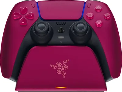 Produktbild von Razer Schnellladestation für PS5 DualSense Wireless-Controller Cosmic Red