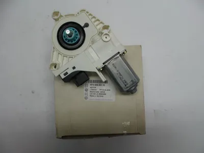 Immagine prodotto di Motore alzacristallo anteriore sinistro per Audi A6/S6 (4F), codice ricambio: 4F0959801B