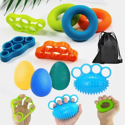 Imagen del producto de Juego de pelotas para entrenamiento de manos, con 3 niveles de resistencia, ideal para terapia de manos y entrenamiento de fuerza