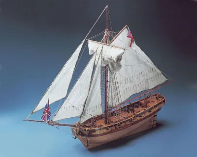 Productafbeelding van COREL H.M.S. Resolution, model uit 1700, schaal 1:50