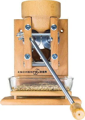 Image de Broyeur à grains Eschenfelder avec entonnoir en bois modèle mural