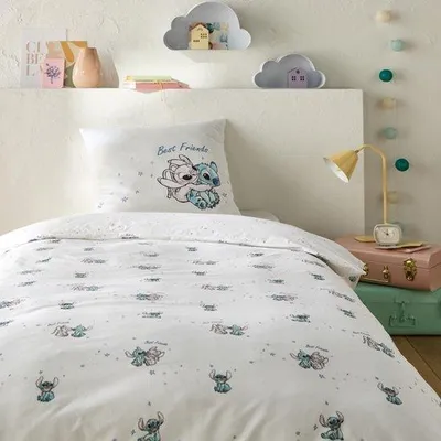 Zdjęcie produktu dla Unyqoos® Lilo & Stitch, komplet pościelowy "Najlepsi przyjaciele" – Disney, 140 x 200 cm + poszewka na poduszkę 63 x 63 cm, 100% bawełna, dwustronny nadruk