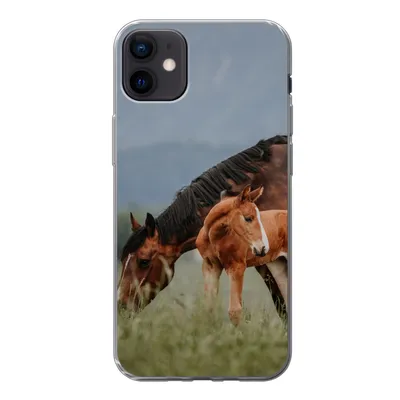 Produktbild von MuchoWow® Handyhülle Schutzhülle Hülle für iPhone 12 mini Pferde - Fohlen - Natur Silikon Softcase Handy Hülle - Bild