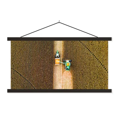 Produktbild von MuchoWow® Textilposter Traktor - Feld - Land - Bauernhof - Ernte 120x60 cm mit schwarzem Rahmen - Dekoration Schlafzimmer