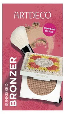 Produktbild von Set aus Bronzing Powder St. Tropez und Puderpinsel-Set
