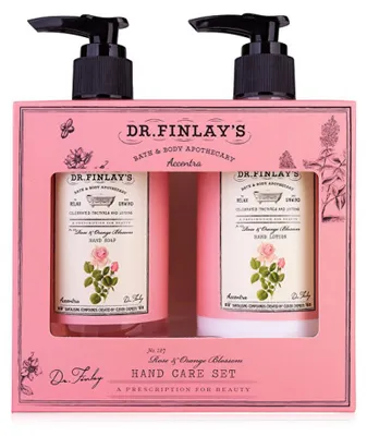 Immagine prodotto di Set regalo con pompa per la cura delle mani, profumato alla rosa e al fiore d'arancio, della linea Dr. Finlay's