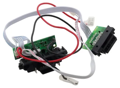 Image de Black & Decker : carte électronique avec connecteurs N658528 pour balai aspirateur PowerSeries 36 V