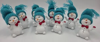 Produktbild von 8 Stück Schneemann Figur türkis Mütze 7cm Weihnachten Deko Dekofigur Winterdeko