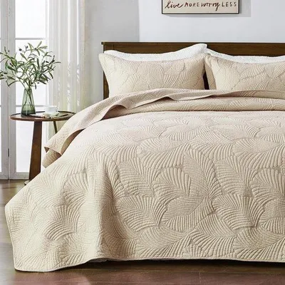 Productafbeelding van Famanu sprei, 220 x 240 cm, beige, gemaakt van 100% katoen, met een randpatroon