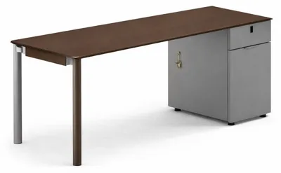 Immagine prodotto di Moderna scrivania da ufficio con piano in legno e gambe in metallo per gli spazi di lavoro