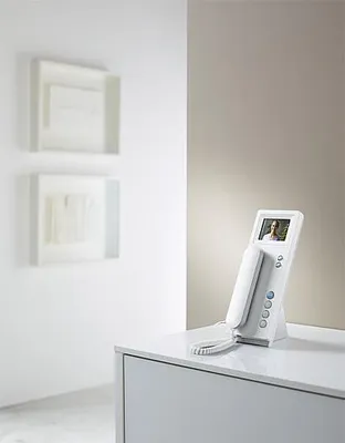 Image de Siedle BTSV 850-03 W. Type de produit : téléphone, couleur du produit : blanc, compatibilité de marque : Siedle. Largeur : 106 mm, Profondeur : 46 mm, Hauteur : 278 mm (200040578-00)