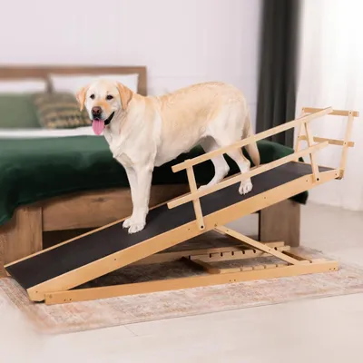 Produktbild von Hunderampe Bett mit Sicherheitsgeländer - Für Große Hunde bis zu 90 kg - Höhenverstellbare hundetreppe für Betten bis zu 94.5cm - Breite 49,5 cm - Klappbar - Anti-Rutsch-Griff - Birkenholz - Naturel