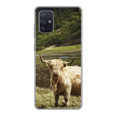 Produktbild von MuchoWow® Handyhülle Schutzhülle Hülle für Samsung Galaxy A51 Schottische Highlander - Pfad - Wald Silikon Softcase Handy Hülle - Schutzabdeckung