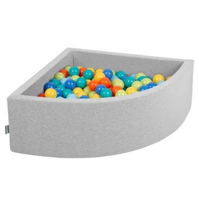 Obrázok produktu pre KiddyMoon 90x30cm/300 loptičiek ∅ 7cm Trojuholník Detské penové loptičky  vyrobené v EÚ, Svetlo sivá:H Zelená/Oranžová/Tyrkysová/Modrá/Baby Modrá/Žltá