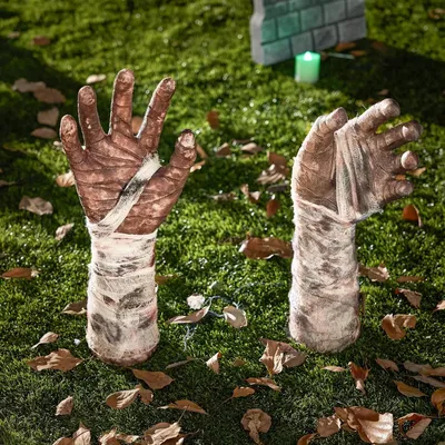 Produktbild von Halloween-Dekoration - Zombiearme als Gartenstecker - Kunstharz - Für den Außenbereich - Grabdekoration - Gartendekoration