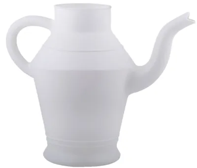 Produktbild von Esschert Design Gießkanne Vintage 2L aus Kunststoff weiß 21,6cm x 28,5cm Dekoration