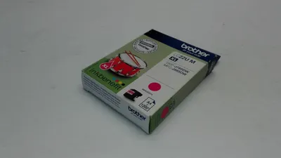 Produktbild von Brother LC22UM, Hohe (XL-) Ausbeute, Magenta, Tinte auf Pigmentbasis, 1 Stück(e), 1200 Seiten, Einzelpackung