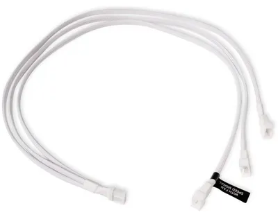 Produktbild von Alphacool Y-Kabelsplitter 4-Pin auf 3x 4-Pin PWM, 60cm