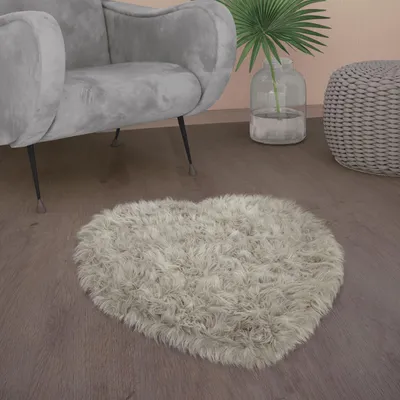 Produktbild von Kunstfell Fellteppich Imitat Teppich Hochflor Sitzkissen Herzform Rund Fell Form Grösse 80x75 cm Herz-Form