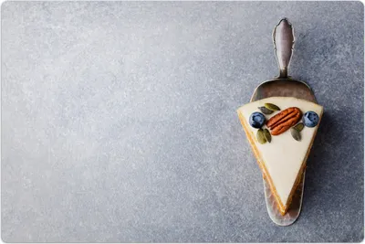 Produktbild von Küchenmatte 60x90 cm Vinylmatte Bodenmatte Dekoration - Karottenkuchen mit Blaubeere