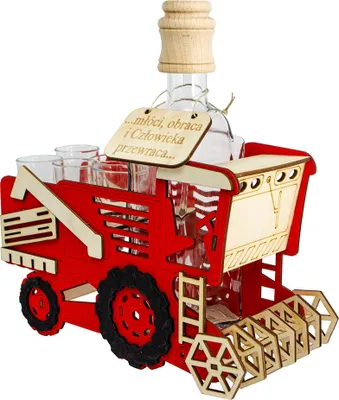 Produktbild von Holz-Mähdrescher mit Karaffe & 6 Gläsern – Geschenk für Landwirte