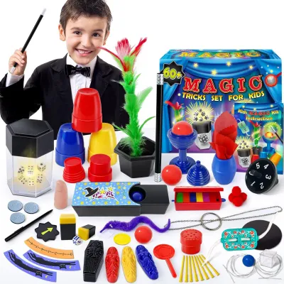 Zdjęcie produktu dla Zestaw magiczny z ponad 60 sztuczkami dla dzieci, kompletny z instrukcjami