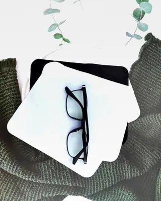 Produktbild von 4 Stück Hartschalen-Brillenetui, Brillentasche mit Brillenputztuch, geeignet für Brillen und Sonnenbrillen, für Damen und Herren