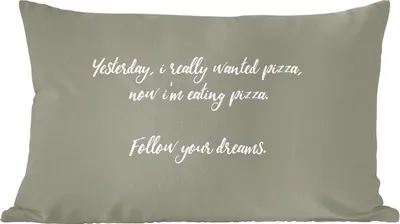 Produktbild von MuchoWow® Zierkissen Sofakissen Wohnzimmer Dekokissen 50x30 cm Gestern hatte ich richtig Lust auf Pizza - Sprichwörter - Pizzaliebhaber - Zitate - Wohnzimmerdekoration - Polster mit Photo