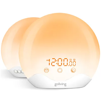 Produktbild von Goliving Wake-Up Light - Tageslichtlampe - Lichtwecker mit Snooze-Funktion - Soft-Touch - Farbige Beleuchtung - Digitaler Wecker - Anti-Rutsch - Ø17 cm - Weiß