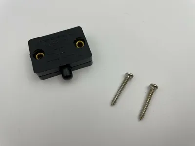 Immagine prodotto di Interruttore a pulsante nero Interruttore a pulsante nero per armadio elettrico