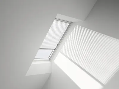 Produktbild von VELUX Jalousie Jalousette weiß manuell PAL Y85 7001S