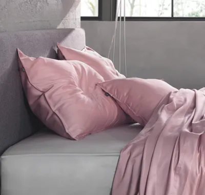 Produktbild von Zo!Home Bettwäsche Satinado 1 Bettwäsche 240x220cm mit 2 Kopfkissen 60x70cm 100% Baumwolle Mako-Satin Shady Pink