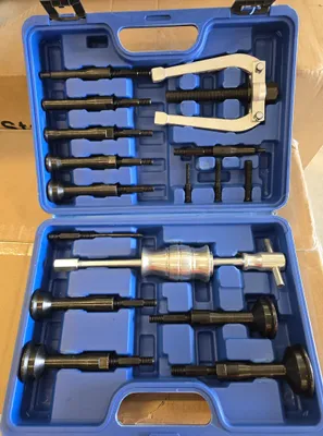 Produktbild von Innenlager Grundloch Abzieher Satz Zweiarm-Abzieher und Gleithammer 16tlg.