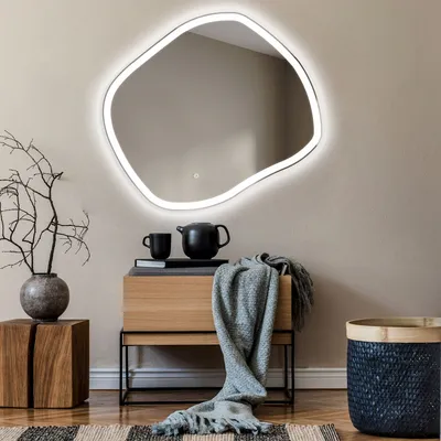 Produktbild von Unregelmäßiger asymmetrischer Spiegel mit LED Beleuchtung 64x54 cm - mit LED Beleuchtung - LED Farbe Kaltweiß 7000K - Individuell Nach Maß - Beleuchtet Wandspiegel Lichtspiegel Badezimmerspiegel - Sensor Schalter - ROM222
