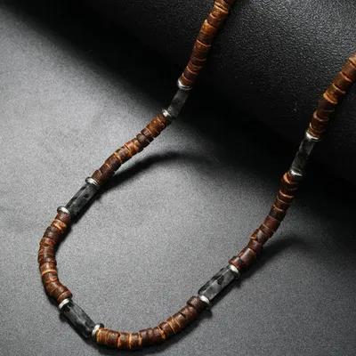 Immagine prodotto di Collana Abelardo Marrone e Nero - Stile Classico e Moderno per Uomo KP34055