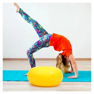 Produktbild von Kleiner Pilatesball aus robustem Material in Gelb für Rumpfmuskulatur-Training und Balanceübungen