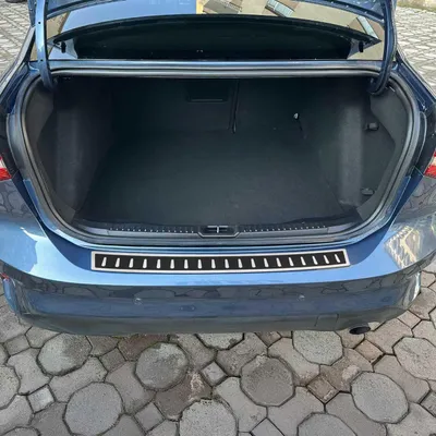 Image de Protection Seuil de Pare-chocs Arriére Pour Ford Focus Berline 2018-21 Acier