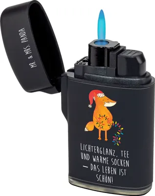 Produktbild von Mr. & Mrs. Panda Gasfeuerzeug Fuchs Weihnachten - Schwarz - Geschenk, sturmfeuerzeuge, Feuerzeug, sturmfeuerzeug, Nikolaus, Weihnachtsmann, Winter, Feuerzeuge