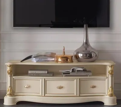 Produktbild von Casa Padrino Luxus Barock TV Schrank Creme / Gold 162 x 49 x H. 61 cm - Fernsehschrank mit 3 Schubladen - Edle Barock Wohnzimmer Möbel