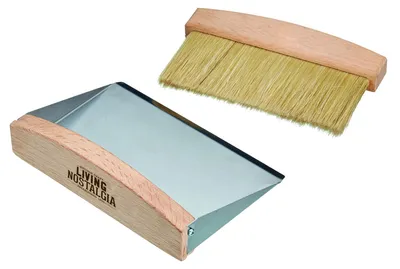 Image de Ensemble de pelle et de brosse de nettoyage KitchenCraft, comprenant une brosse à table et une pelle, tous deux en métal