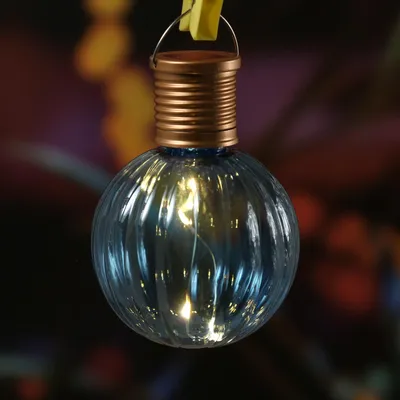 Produktbild von LED Solar Glühbirne GLOW - Kugelleuchte - 4 warmweiße LED Drahtlichterkette - H: 11cm, D: 8cm - blau