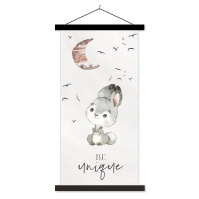 Produktbild von MuchoWow® Textilposter Zitate - Kinder - Einzigartig sein - Jungen - Mädchen - Aquarellieren 90x180 cm mit schwarzem Rahmen - Dekoration Wohnzimmer
