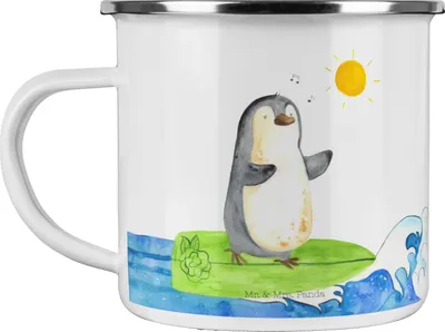 Produktbild von Mr. & Mrs. Panda Pott Pinguin Surfer - Weiß - Geschenk, Portugal, Blechtasse, Emaille Tasse, emaillebecher, Urlaub, Optimistisch, Becher, Motiviert, Surfen, Hawaii