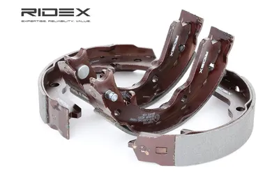 Produktbild von RIDEX Bremsbackensatz Trommelbremse Hinten für SUBARU FORESTER (SG) 70B0106