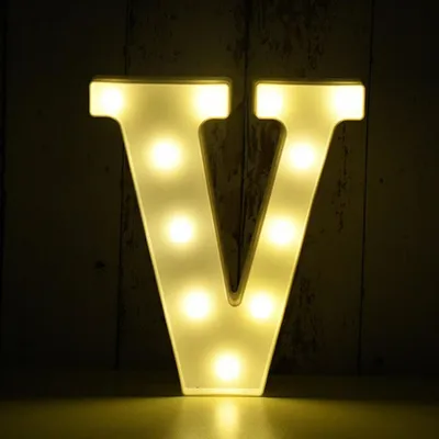 Immagine prodotto di Lettera 3D illuminata a LED, lettera V da 22 cm